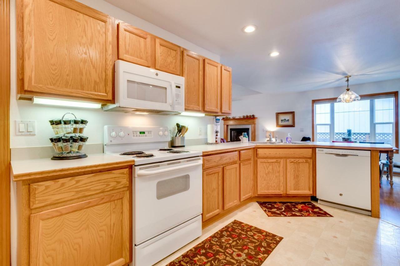 Edgewood Getaway Villa Сийсайд Екстериор снимка